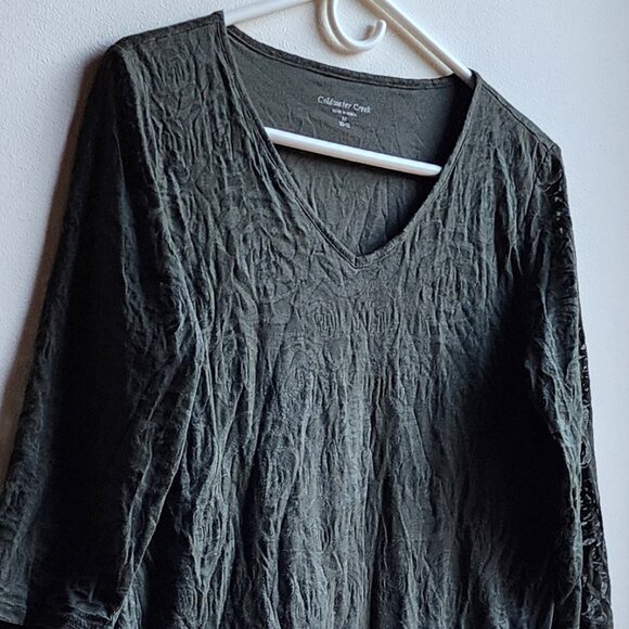 Coldwater Creek Green Stenciled V-Neck Short Sleeve Jersey Size Medium - Picture 3 of 16